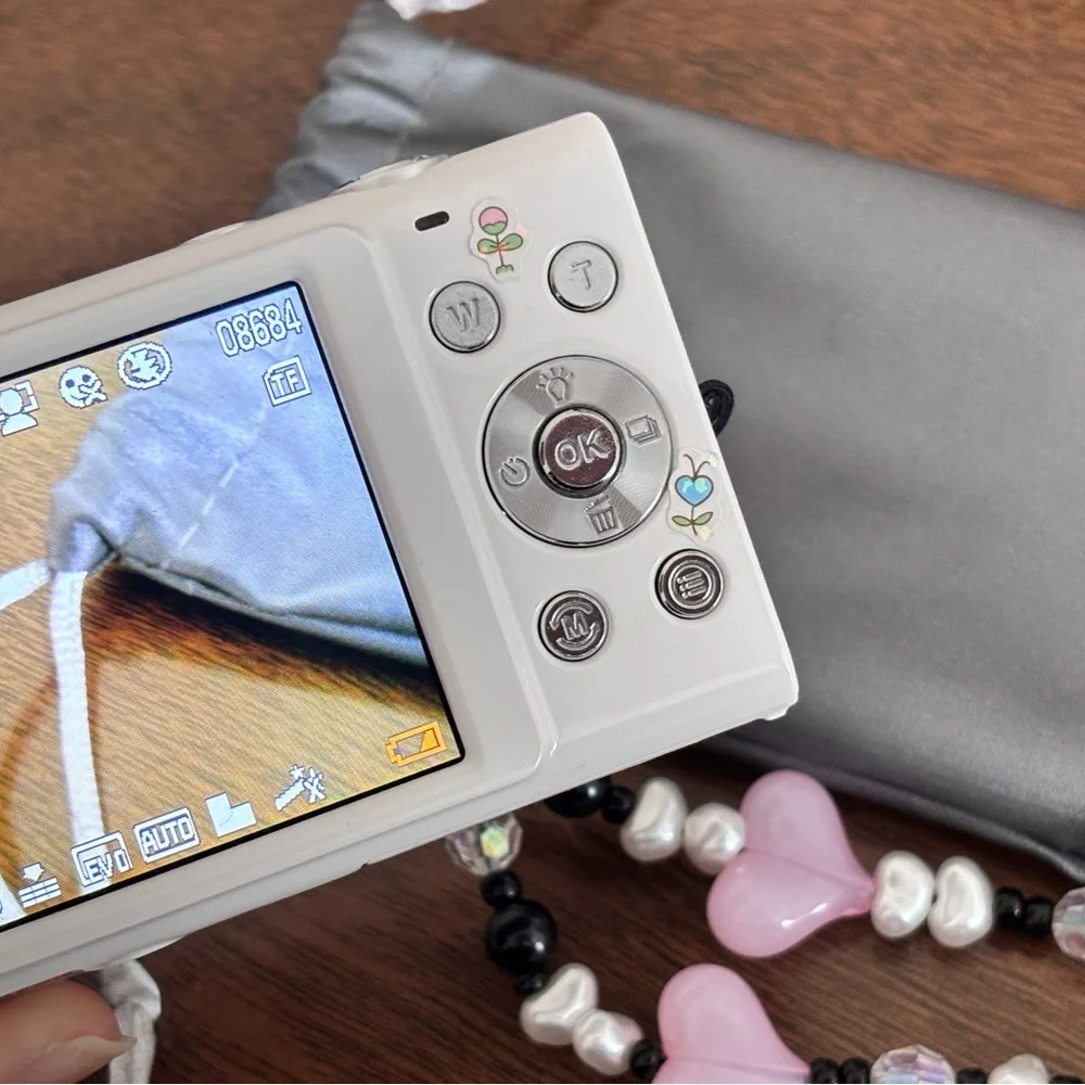 CCD｜ Y2K｜White Digital Camera with Sanrio My Melody Pink Sticker